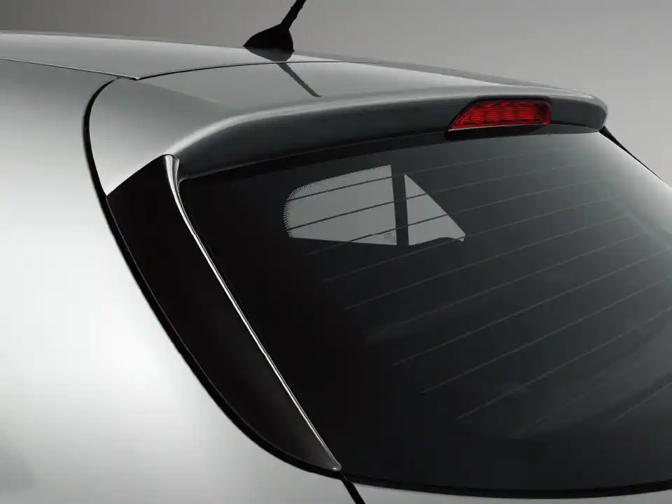 حلية الجناح الخلفي